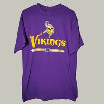 Minnesota Vikings Shirt Mens Large Short Sleeve Purple Yellow Graphic Te... - £11.71 GBP