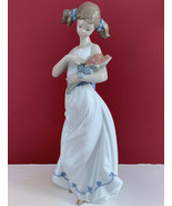 NEW RARE LLADRO NAO GIRL LADY WITH PIGTAILS HOLDING BOUQUET OF FLOWERS 1... - £93.42 GBP