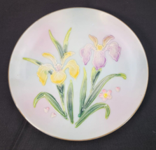 Vintage Wales Made in Japan Iris Flowers Applied 3D Decrotive Wall Hanging 7 In. - £7.78 GBP