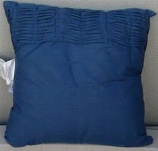 BRAND NEW Ravae Polyester Fiber Fill Throw Pillow, PRETTY PATTERN - $368.88 MXN