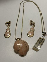 Vintage Napier Peach Enamel and Gold Tone Necklace and Earrings Set NWT - £29.88 GBP