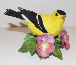 LOVELY LENOX FINE PORCELAIN AMERICAN GOLDFINCH GARDEN BIRDS COLLECTION F... - $36.62