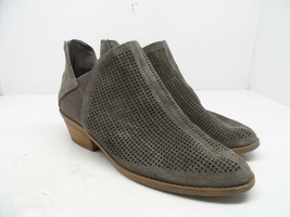Crown Vintage Women&#39;s Back Zipped Heeled Bootie Gray - $10.68