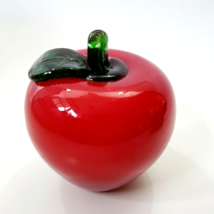 Red Apple Art Glass Fruit with Leaf Collectible Figurine 4&quot; Paperweight - £15.98 GBP