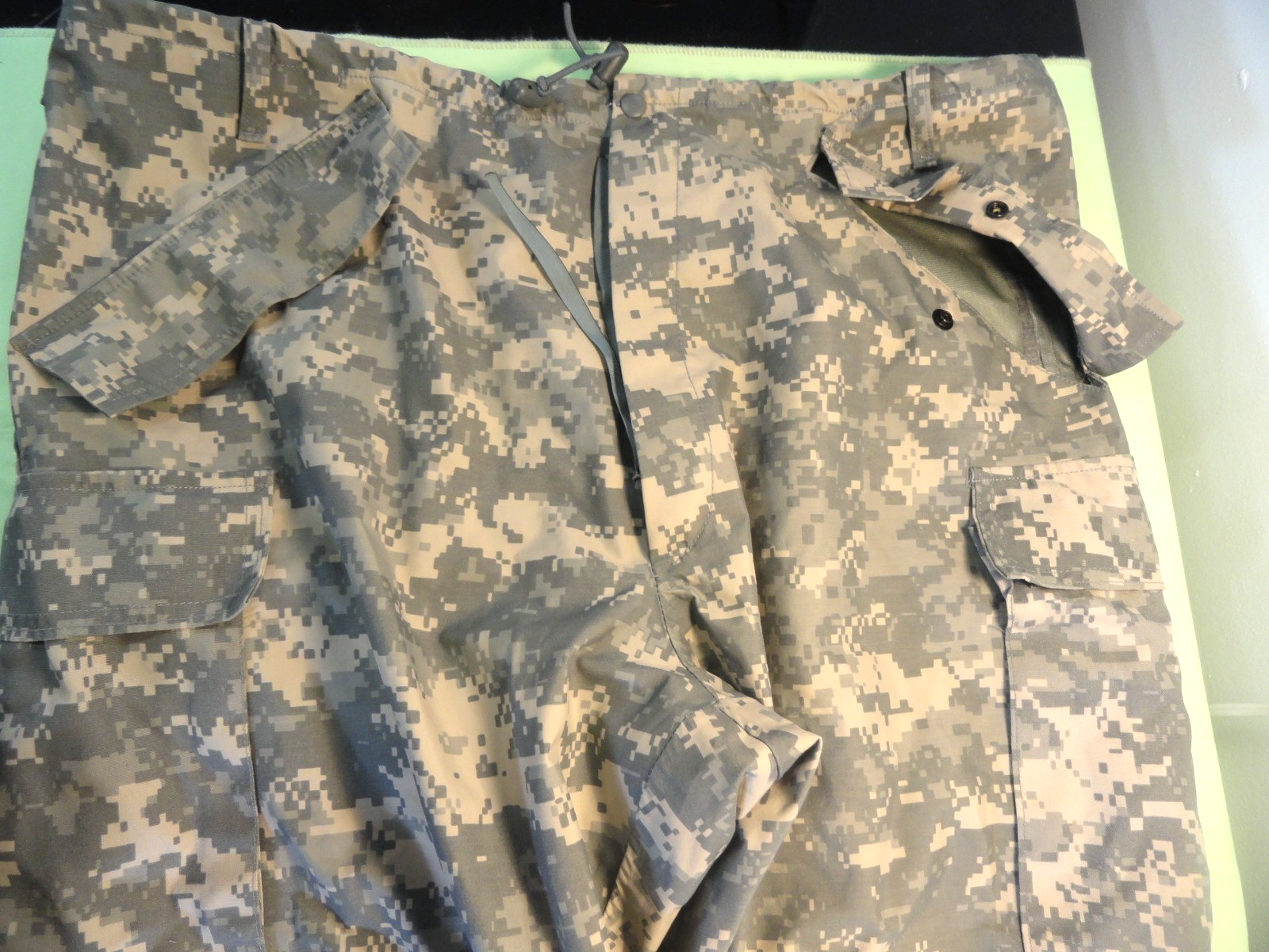ECWCS Gen III Cold-Weather Camouflage Gore-Tex Pants Trouser ACU Large Regular Item image 2
