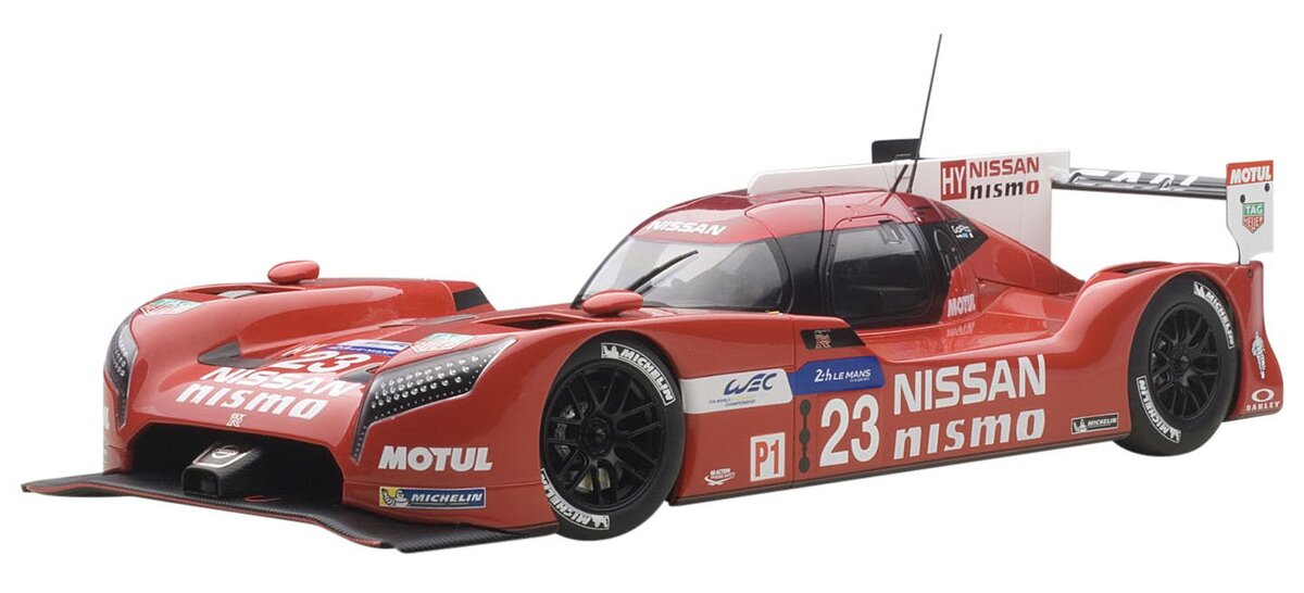 AUTOart  81578 Nissan Nismo GT-R LM Le Mans  1: 18 Scale 2015  Red/White - $189.99