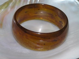 Vintage Amber Colored Swirly Wide Plastic Bangle Bracelet – 2 and 5/8th’s inches - £9.74 GBP