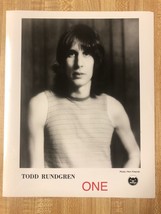 TODD RUNDGREN 8x10 ORIGINAL BW PRESS PHOTO ** READ DESCRIPTION BEFORE BU... - $6.80