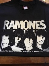 Ramones - &quot; Live Au Odeon &quot; T-Shirt ~ Jamais Worn ~ Petit - £12.58 GBP