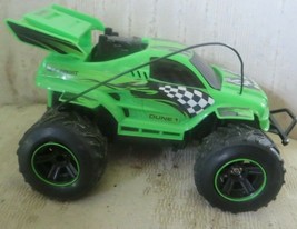 New Bright RC vehicle Dune 1 Green Black 7&quot; long - £7.56 GBP