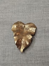 Leaf Autumn Fall Gold Tone Womens Pin/Suit Clip 2&#39;&#39; Length - £7.50 GBP