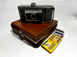 Vintage 1960&#39;s POLAROID J66 Land Camera w/Leather Case Untested - £31.14 GBP