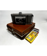 Vintage 1960&#39;s POLAROID J66 Land Camera w/Leather Case Untested - £31.06 GBP