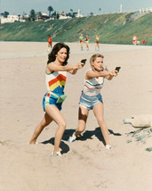 Charlie&#39;s Angels Jaclyn Smith Cheryl Ladd draw guns on beach 8x10 photo - £7.67 GBP
