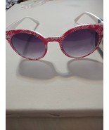 NEW Foster Grant SURGE SUNGLASSES Cute Round Fashion PINK + White - $147.16 MXN