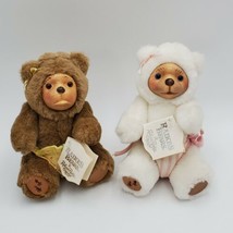Robert Raikes 1990 Nursery Miniatures Baby Bear Lisa Marie &amp; Mitzi Diaper Tags - £26.51 GBP