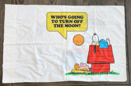 Peanuts Charlie Brown Snoopy Standard Pillowcase Whos Going to Turn off the Moon - £15.95 GBP