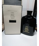 Oribe Signature Shampoo A Daily Indulgence 250ml/ 8.5oz BOXED - $645.75 MXN