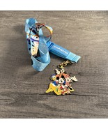 Disney Medal Pin Lanyard Mickey Minnie Chip Dale Donald Duck Pluto 2008 - $348.86 MXN