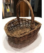 VINTAGE OVAL WICKER CANE CARRY BASKET 14” X  14.5” Ships N 24h - $753.62 MXN