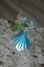 Small Glass Hummingbird on Glass Flower, 4.5” tall, Blue, Gold &amp; Clear - £15.97 GBP