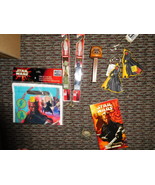 NEW STAR WARS LOT KEY CHAINS PARTY BAG DATE BOOK dARTH MAUL VADER OBI DA... - €10,45 EUR