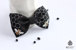 Bee Bow Tie For Men, Embroidered Bow Tie, Cross Stitch Bow Tie, Honey Bo... - £20.78 GBP