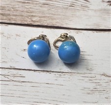 Vintage Clip On Earrings 3/8&quot; Blue Ball - Cosmetic Issues - £5.48 GBP