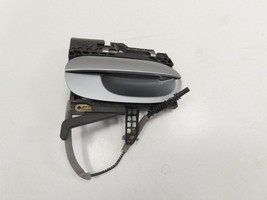 06 BMW Z4 E85 E86 #1298 Door Handle W/ Bracket, Exterior Right - $39.59