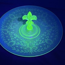 Fostoria 2387 Uranium Glass Vintage Tidbit Tray Fleur-de-lis Floral Etch... - $676.64 MXN