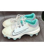 nike softball shoes \ size 8 womens - $273.13 MXN