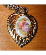 Gold vintage heart cameo necklace - $25.78 CAD