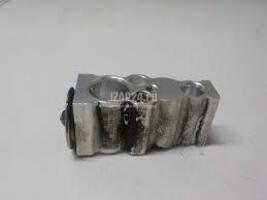 88515-0K580 Toyota Genuine New Expansion Valve No.1.Lot of 2 Qty Availab... - $61.18