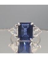 925 Sterling Silver Simulated Sapphire Ring Sz 9.5 Emerald Cut 3 Stone Z... - $559.32 MXN