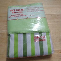 Monticello Pillowcases Striped Green 2 Standard No-Iron 42x36 NIP MCM Muslin USA - £21.97 GBP