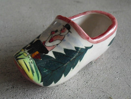 Vintage Japan Porcelain Small Dutch Shoe Figurine 3 1/4&quot; Long - £12.45 GBP