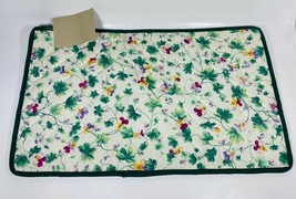 Placemat / Table Mat - Flower Print with Green Border By Allary Corp - £11.63 GBP