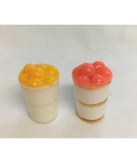 Vintage Salt &amp; Pepper Shakers Small Barbie Dollhouse Size 1 1/2 Inches U... - $130.85 MXN