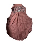 Mudd sz M Collar Sleeveless Button up Blouse Flower Stitching on back - £8.45 GBP