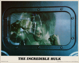 The Incredible Hulk 1979 movie 8x10 inch photo Lou Ferrigno breaking out - £9.59 GBP