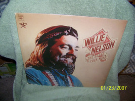 lot of {2} vintage  vinyl album  country music {willie nelson} - £19.36 GBP