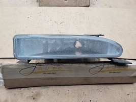 Passenger Right Corner/Park Light Fog-driving Fits 97-04 REGAL 350665 - $23.76 Passenger Right Corner/Park Light Fog-driving Fits 97-04 REGAL 350665 - $23.76