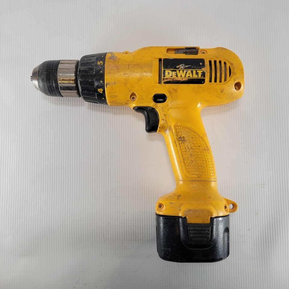 Dewalt DW952 Cordless Drill Driver With Battert Tested Working - £21.79 GBP