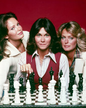 Jaclyn Smith and Farrah Fawcett and Kate Jackson in Charlie&#39;s Angels posing b - £56.29 GBP