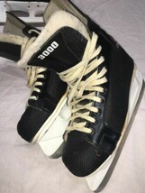 CCM 3000 Pattini Da Hockey Su Ghiaccio Invernali Taglia 8 US - £68.59 GBP