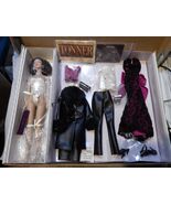 Tonner Tyler Doll Weekend In Washington DC Gift Set Brunette 16" TW9120 ... - $299.99