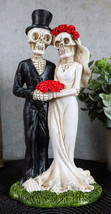 Ebros Day of The Dead Skeleton Bride and Groom With Rose Flower Bouquet Figurine - £20.29 GBP