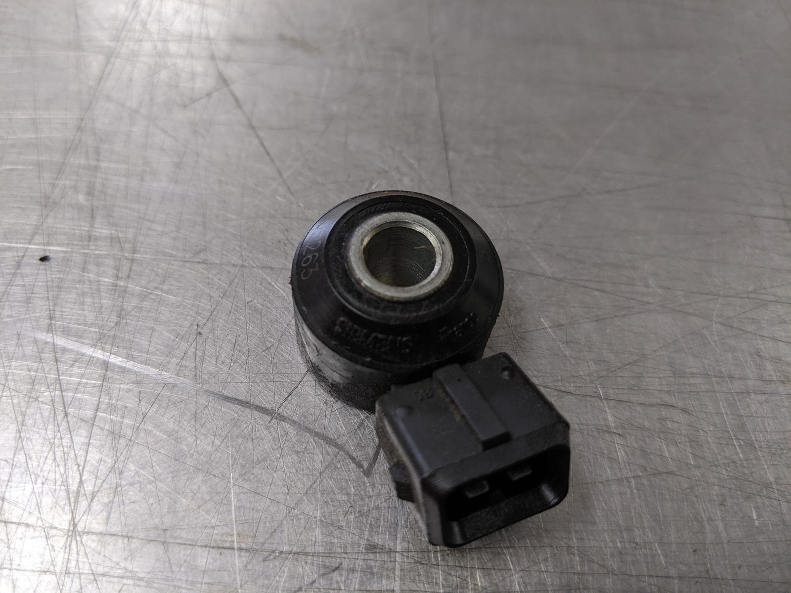 Knock Detonation Sensor For 02-06 Nissan Altima  2.5 38656 Item image 2