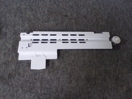 DA97-08805B SAMSUNG FREEZER DOOR RAIL ASSEMBLY LEFT SIDE - $1,102.23 MXN