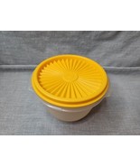 Tupperware 886-33 Orange Circular Food Container Burst Design Lid - $10.92 CAD